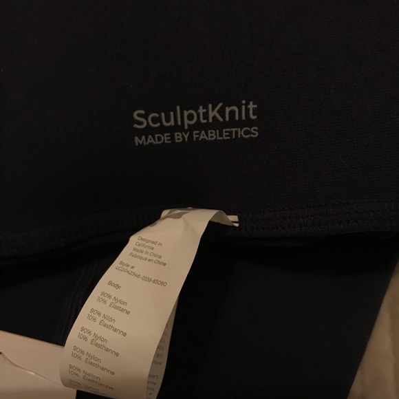 Fabletics Sculptknit Leggings - Picture 4 of 4